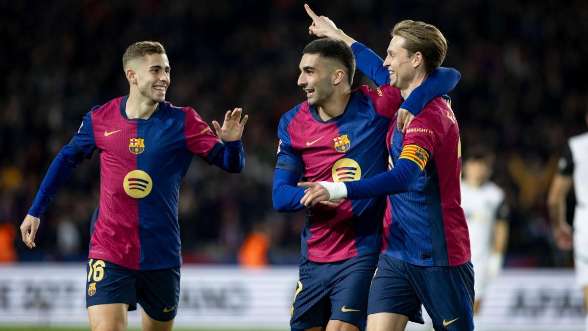 El FC Barcelona se enfrenta al Atalanta.