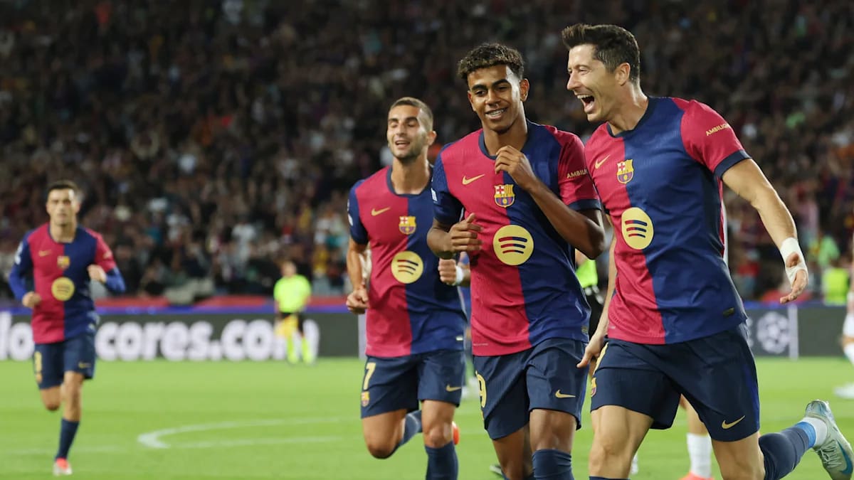 Jugadores celebrando uno de los goles vs Atalanta.